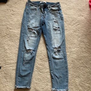 KanCan Capri high waisted jegging. Size 27.